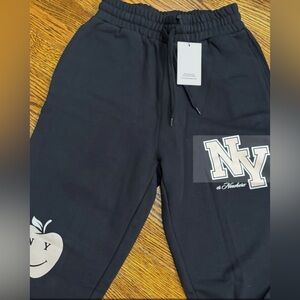 NYON—Big Apple Sweat Pant in Black, size S/M